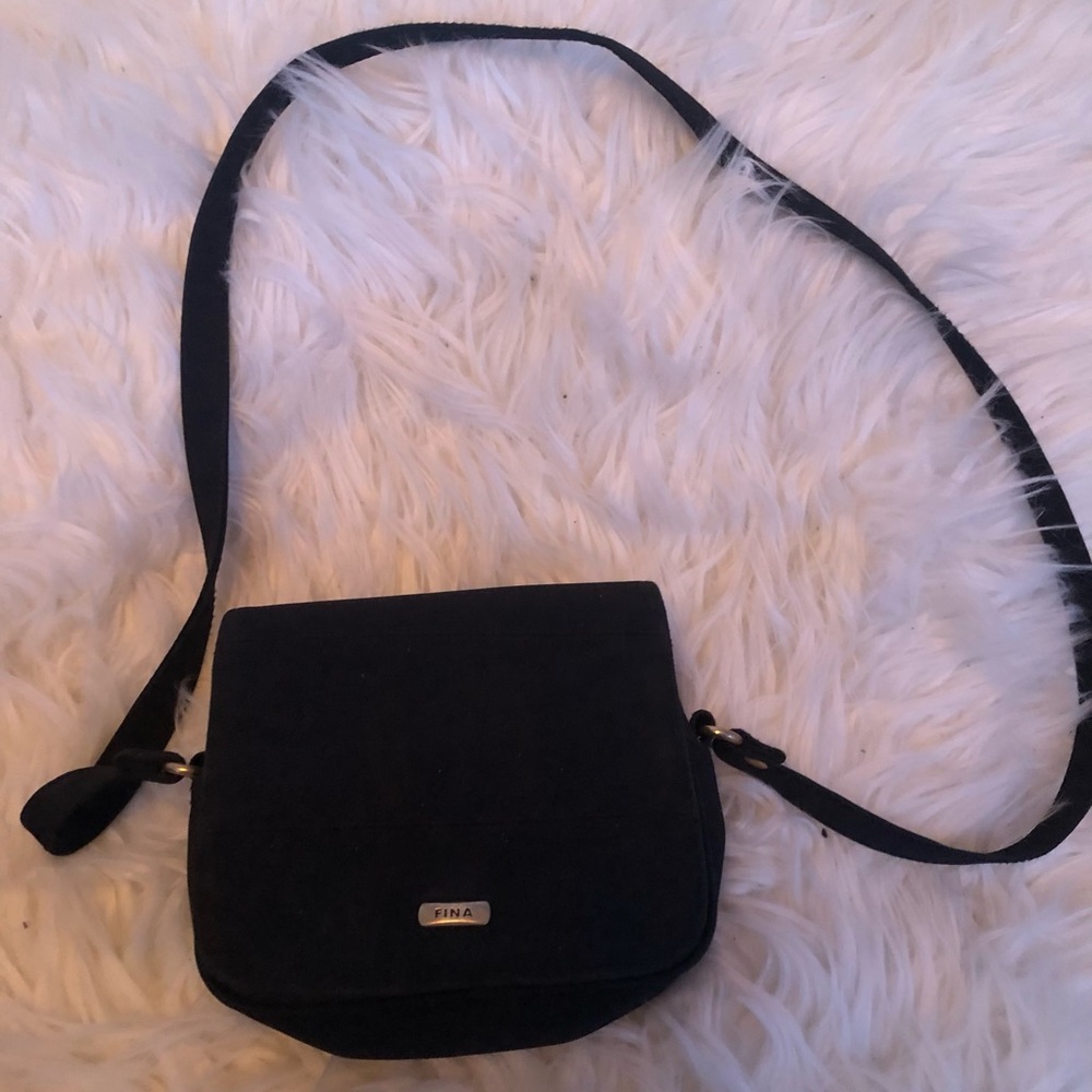 Black shoulder purse